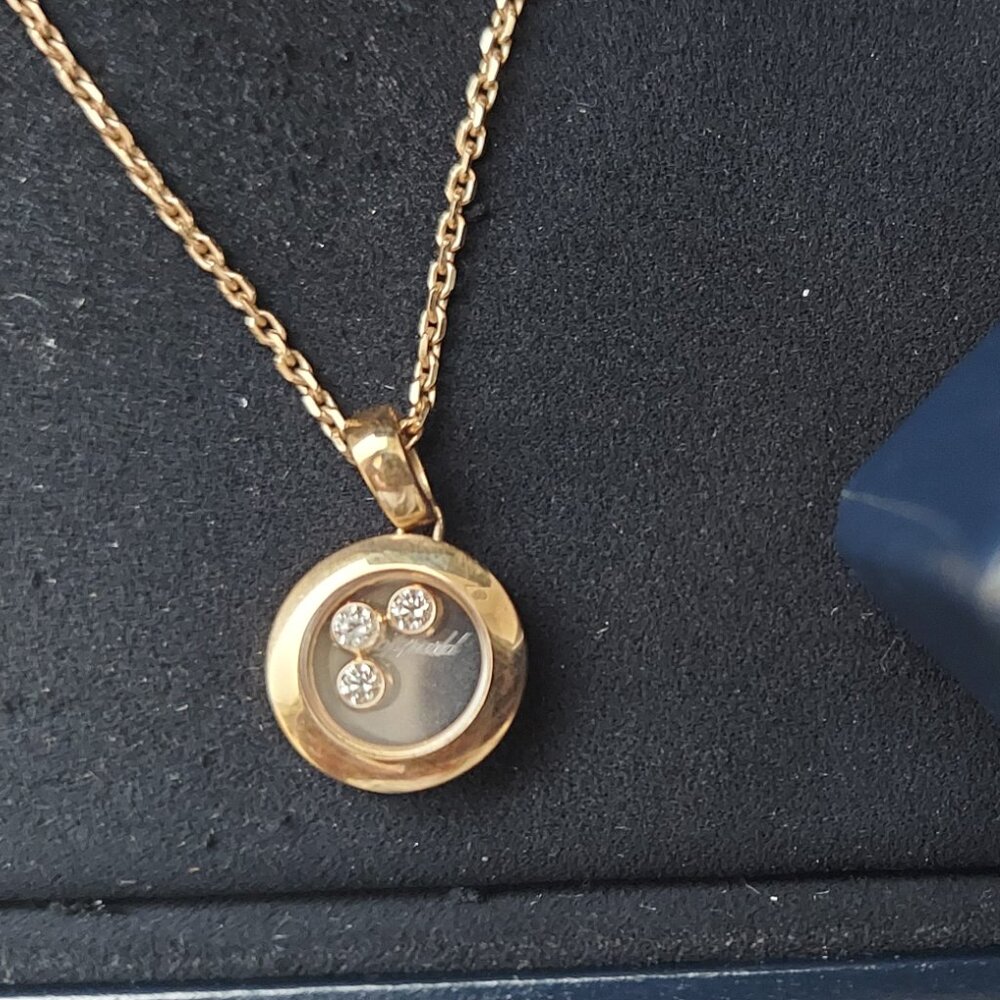 Chopard Happy Diamonds necklace